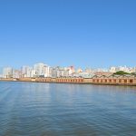 Orla do Rio Guaíba com o Cais Mauá ao fundo, Porto Alegre, Rio Grande do Sul